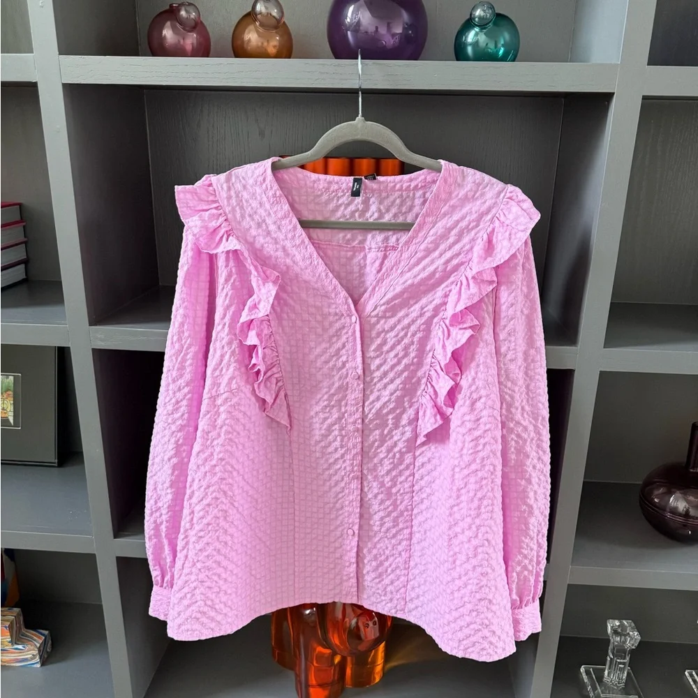 Vero Moda Pink Ruffled Button Up Blouse - Picture 4 of 10